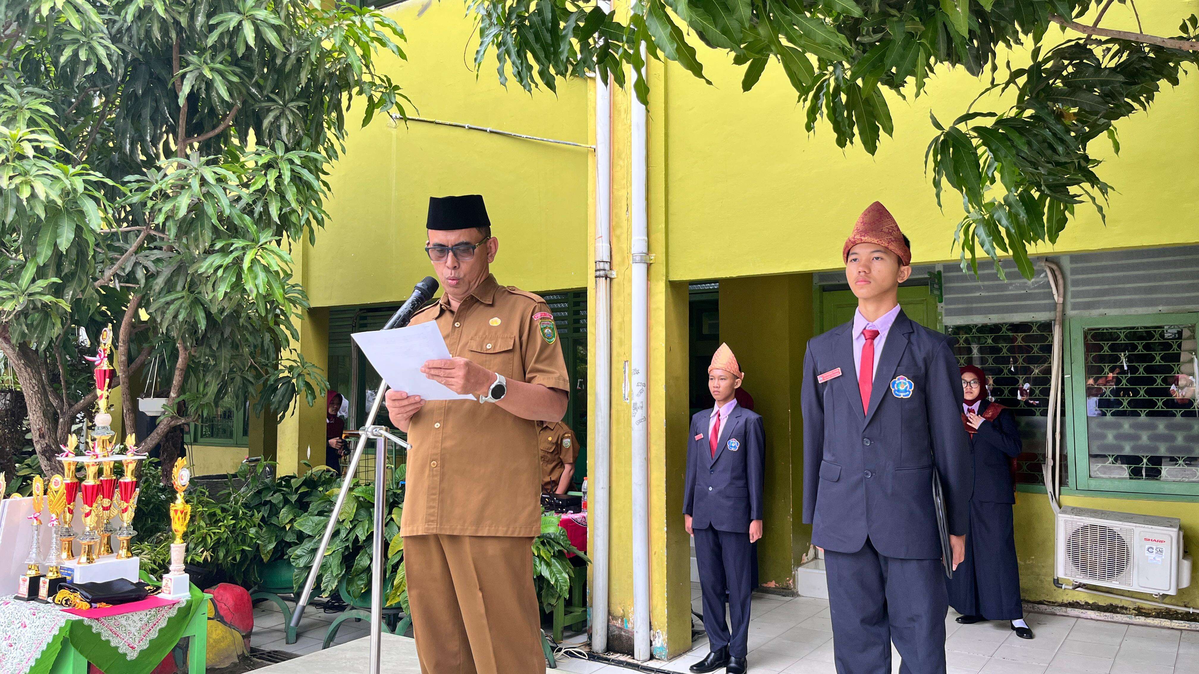 SERAH TERIMA PENGURUS OSIS/MPK/EKSTRAKURIKULER PERIODE 2025/2026 , SMA NEGERI 18 PALEMBANG